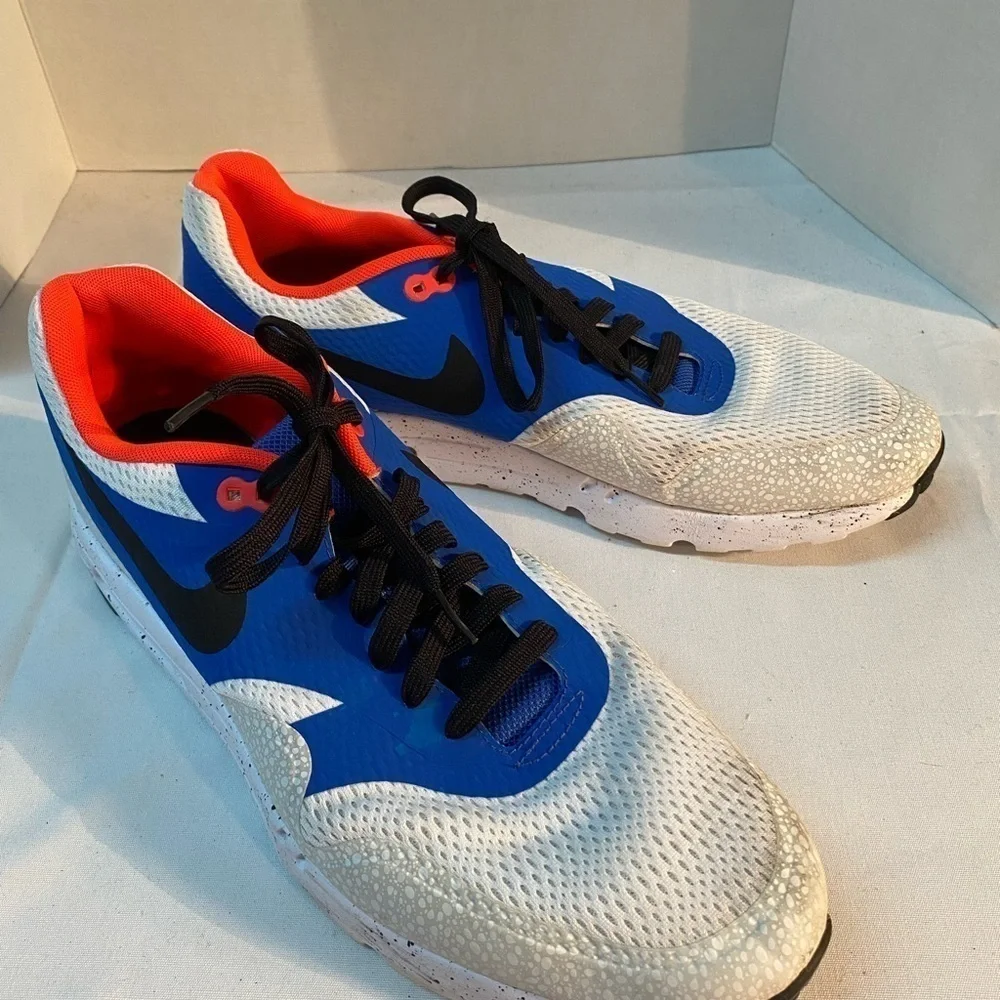 Nike Air Max Running Shoes size 15